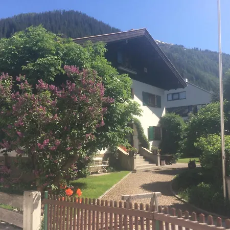 Arlenheim Casa de hóspedes 3*